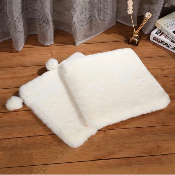 Square Faux Rabbit Fur Cat Dog Bed Cushion Pad Carrier Crate‎ 2 Pack 11.8" EUC - Picture 1 of 8